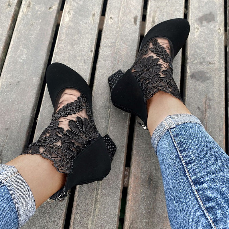 Bruna - Tacones altos de encaje