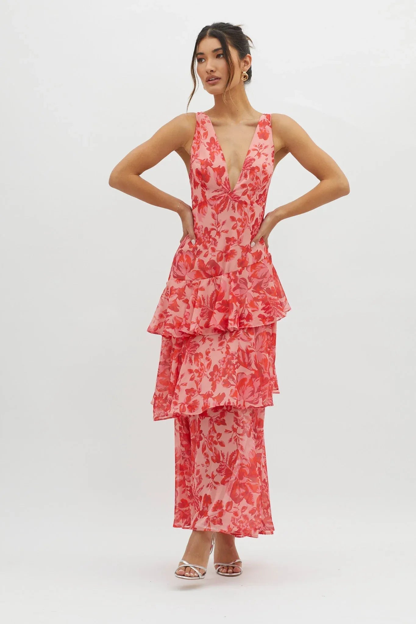 Oriana - Vestido largo floral con detalle de volantes