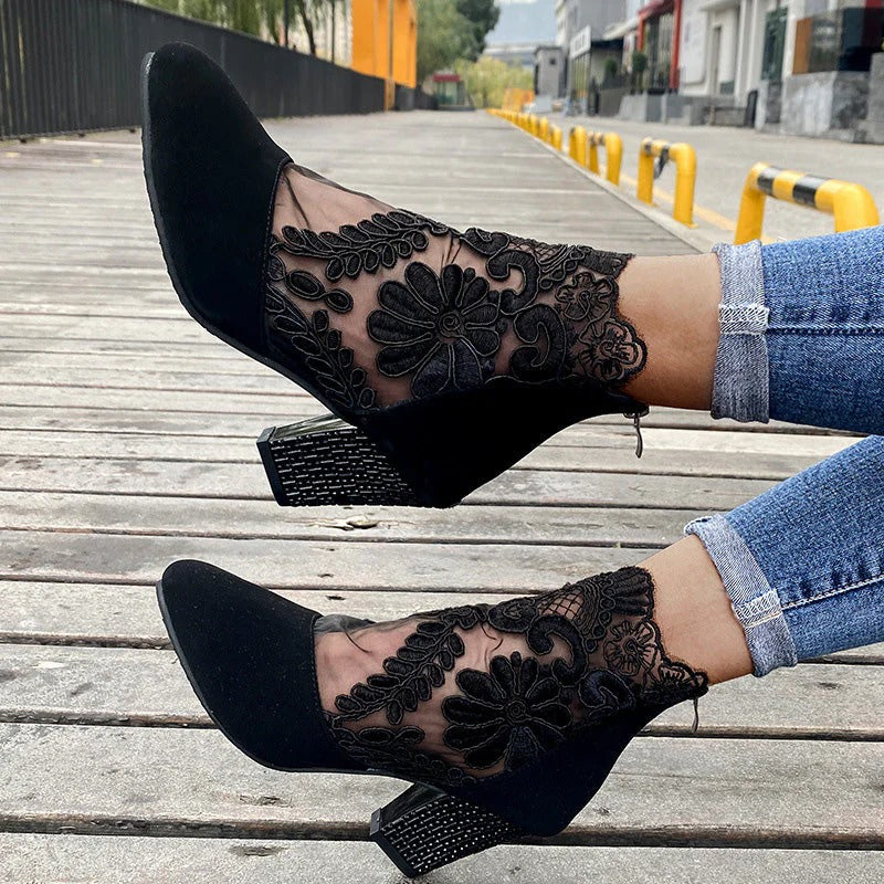 Bruna - Tacones altos de encaje