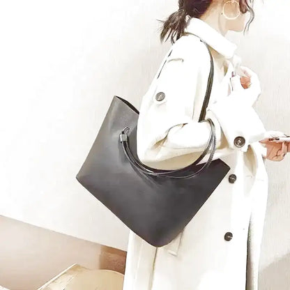 LÉA - Bolso Grande cuero suave tote - CARMEN VELVET
