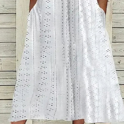 Bianca - Vestido midi calado con escote de pico
