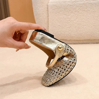 Lucía - Mules de tejido de textura trenzada con punta cuadrada y cierre Mary Jane