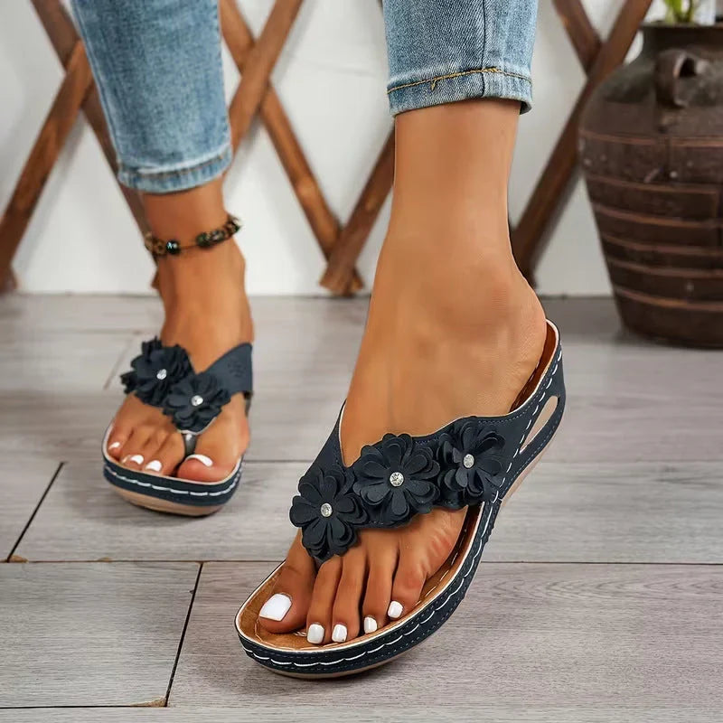 Silvia - Sandalias de tiras con cuña floral