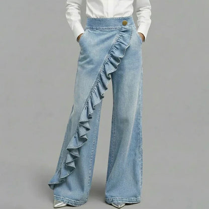 Rebeca - Pantalones denims asimétricos con volante y pernera amplia