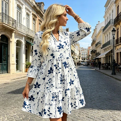 Alba - Vestido con escote de pico y motivo