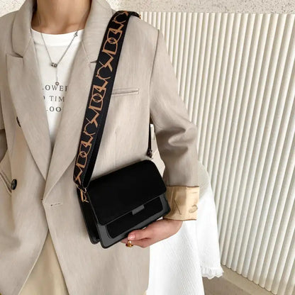 SUSANA - Bolso Bandolera Chic con solapa - CARMEN VELVET