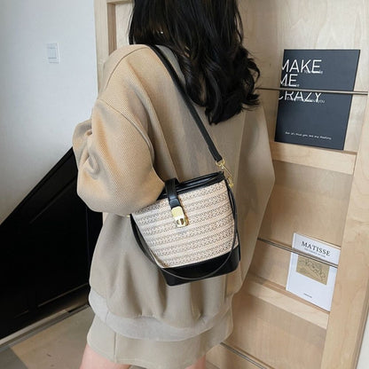 Cloe - Sac à bandoulière tissé compact — image 2