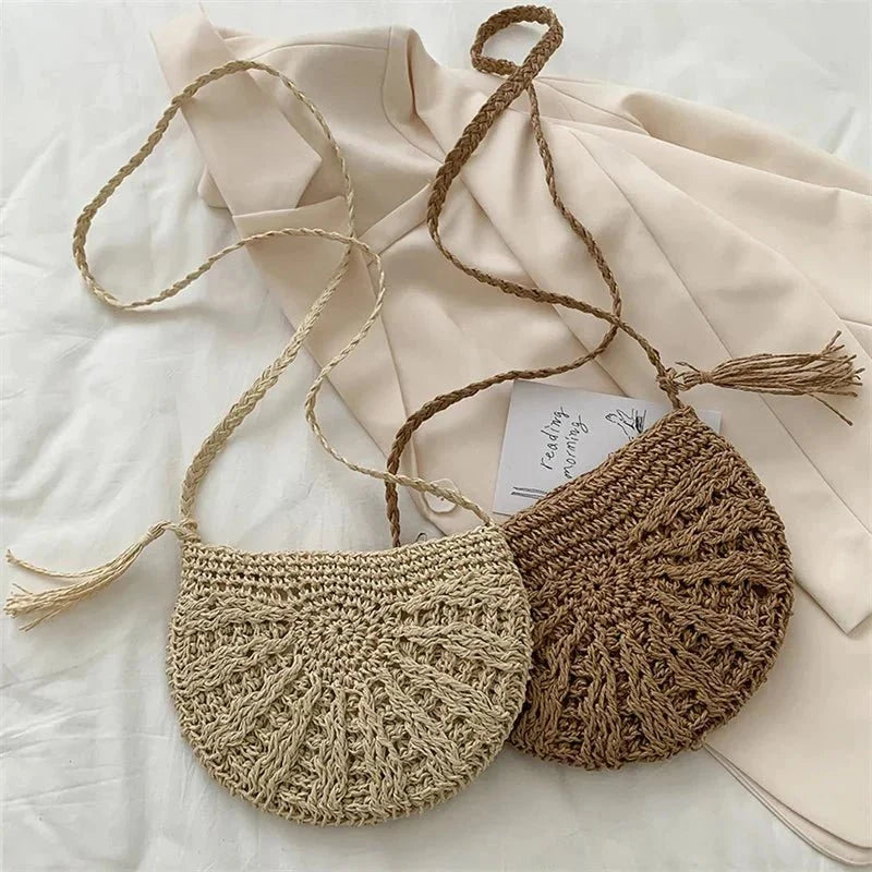 Abril - Bolso bandolera de crochet con borla | CARMEN VELVET