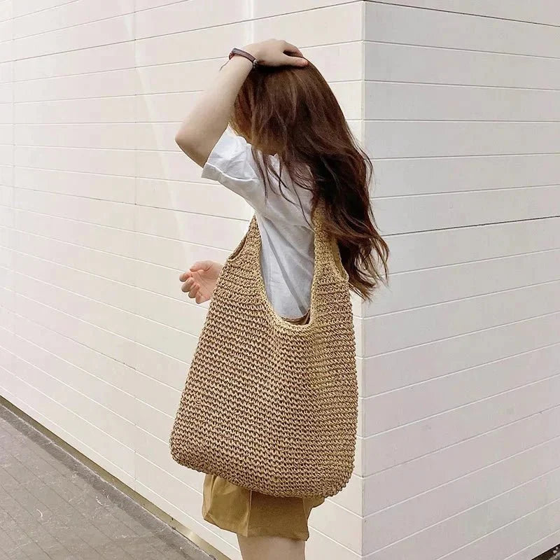 Malena - Bolso hobo de paja de gran capacidad | CARMEN VELVET