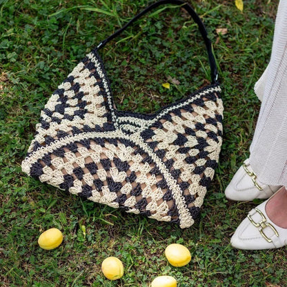 Mariela - Bolso de hombro tejido con diseño bicolor | CARMEN VELVET